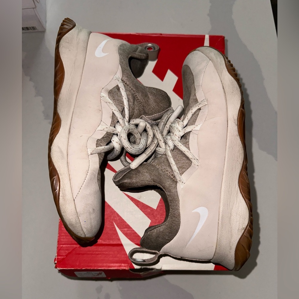 Nike City Loop Gym Shoe